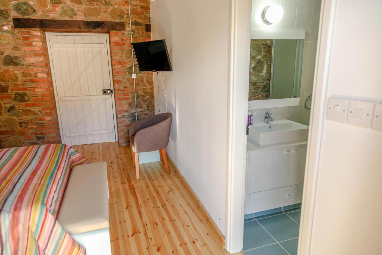 Farmakas Living Guest House Eksteriør bilde