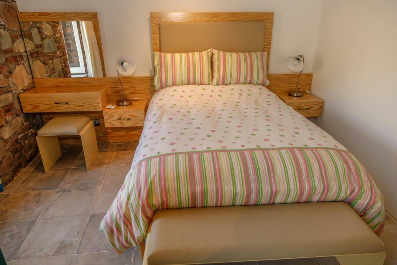 Farmakas Living Guest House Eksteriør bilde